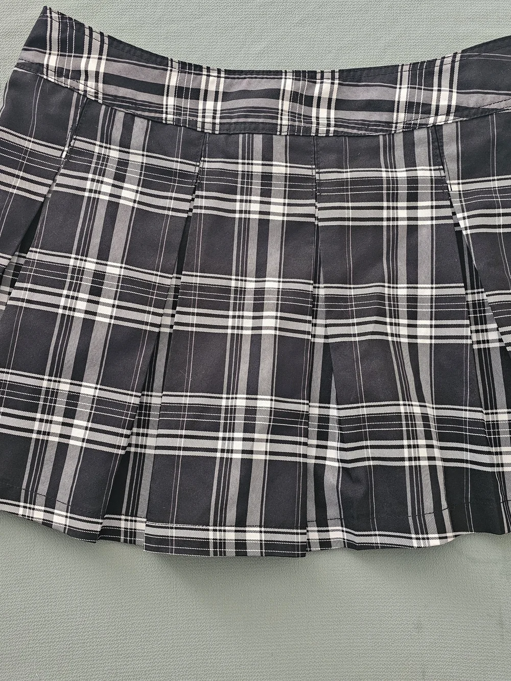 Love Black & White Plaid Pleated Skirt with Red Heart/Patches